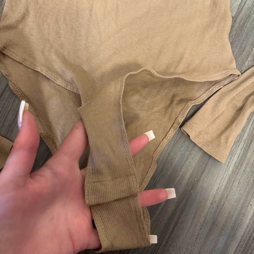H&M Camel Ribbed Bodysuit - Picture 2 of 3
